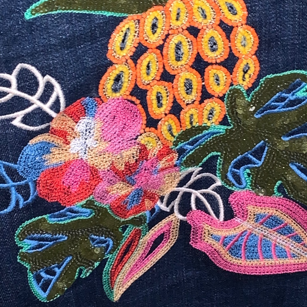 Signature Embroidered Chico's Navy Blue Denim Button Up Stretch Jacket - Picture 3 of 16